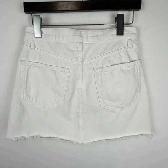 FRAME Denim White Denim Mini Skirt SIZE 26 - Picture 2 of 6